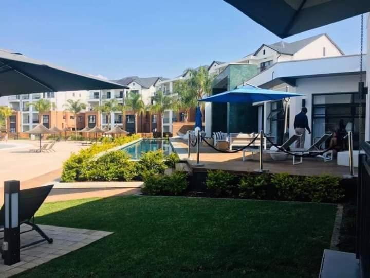 The Blyde Riverwalk Estate, Crystal Lagoon, Pretoria East ภายนอก รูปภาพ