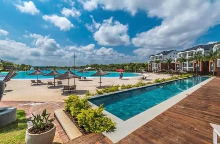 The Blyde Riverwalk Estate, Crystal Lagoon, Pretoria East ภายนอก รูปภาพ