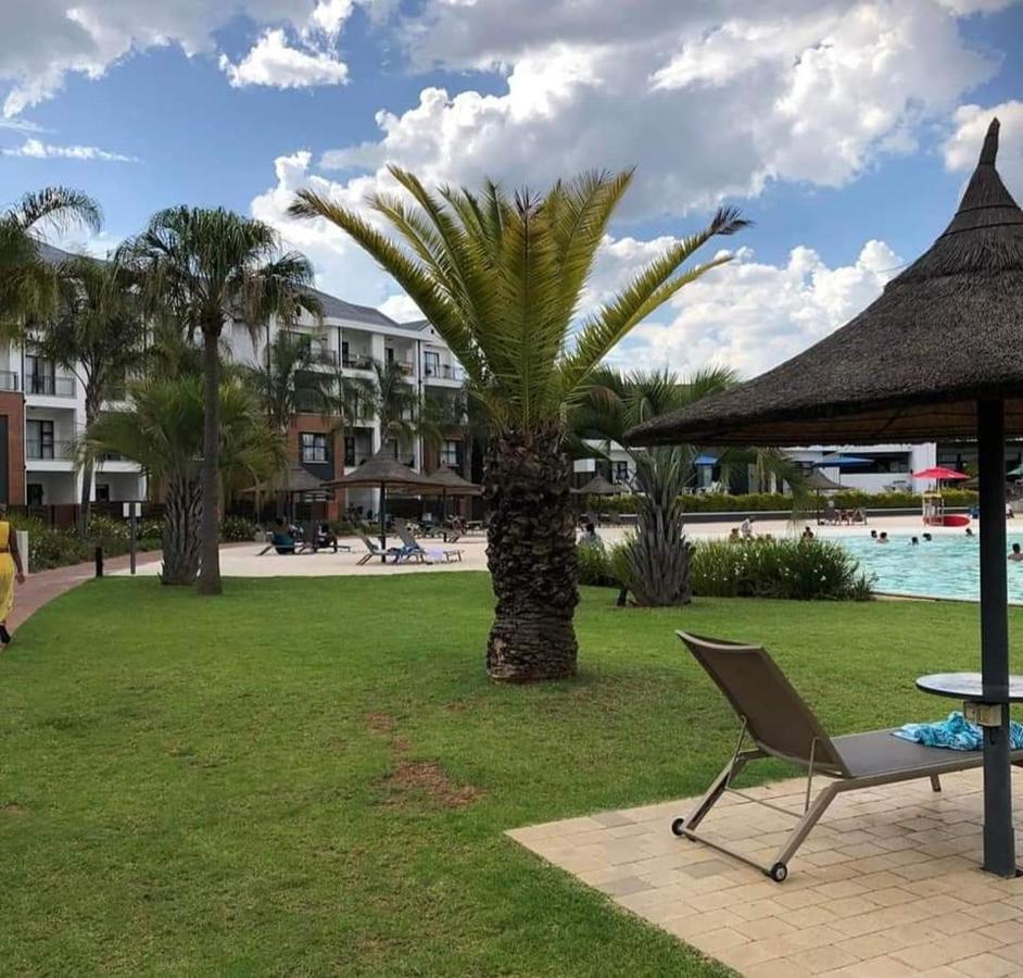 The Blyde Riverwalk Estate, Crystal Lagoon, Pretoria East ภายนอก รูปภาพ
